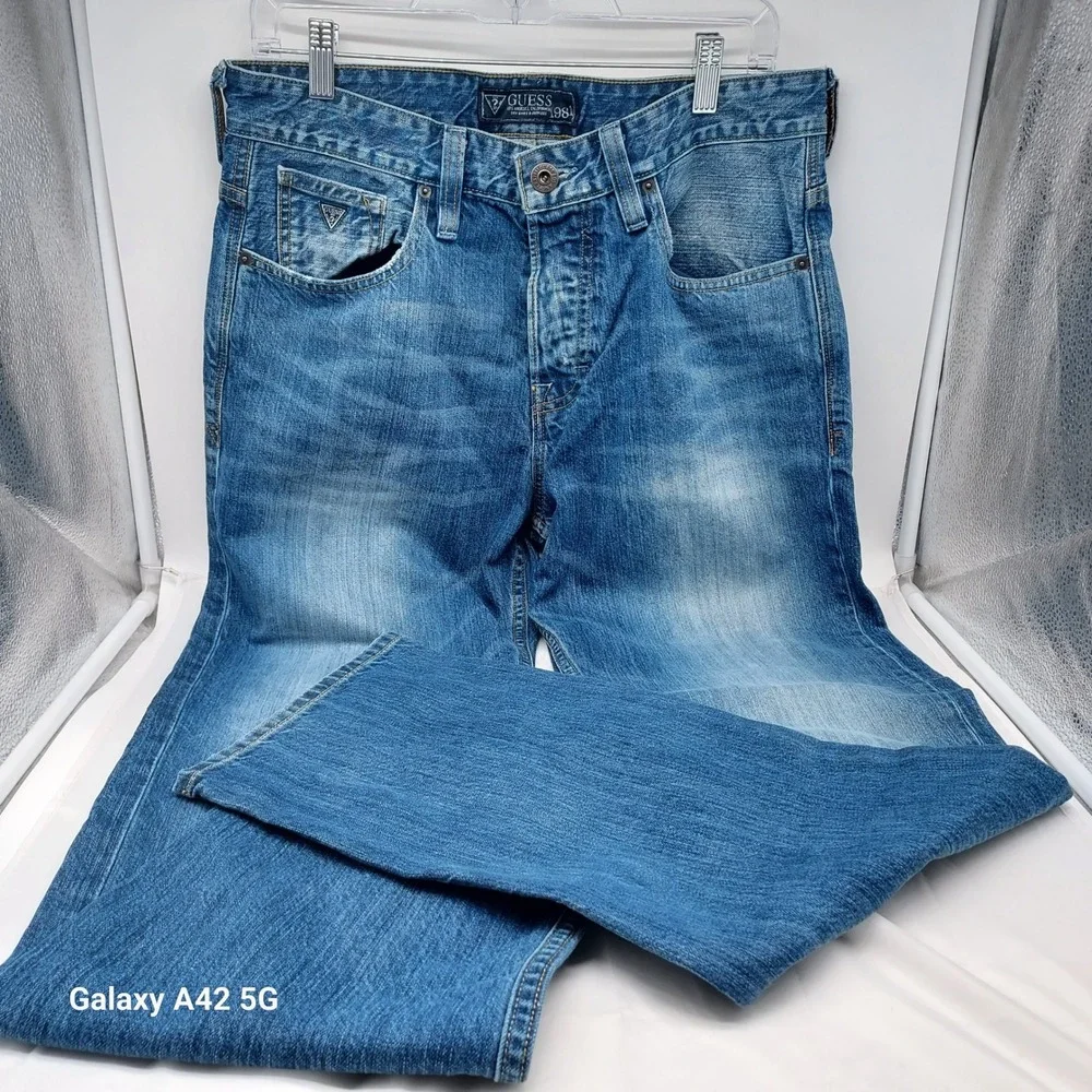 Guess Kennedy‎ Relaxed Tapered Jeans Mens 34x33 Medium Wash Blue Denim MB0A112D